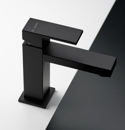 ERGO-Q 66412 valamusegisti- kroom, must matt